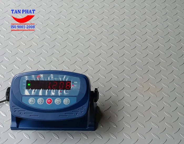 Cân sàn điện tử 1 tấn sử dụng đầu cân XK3118T1